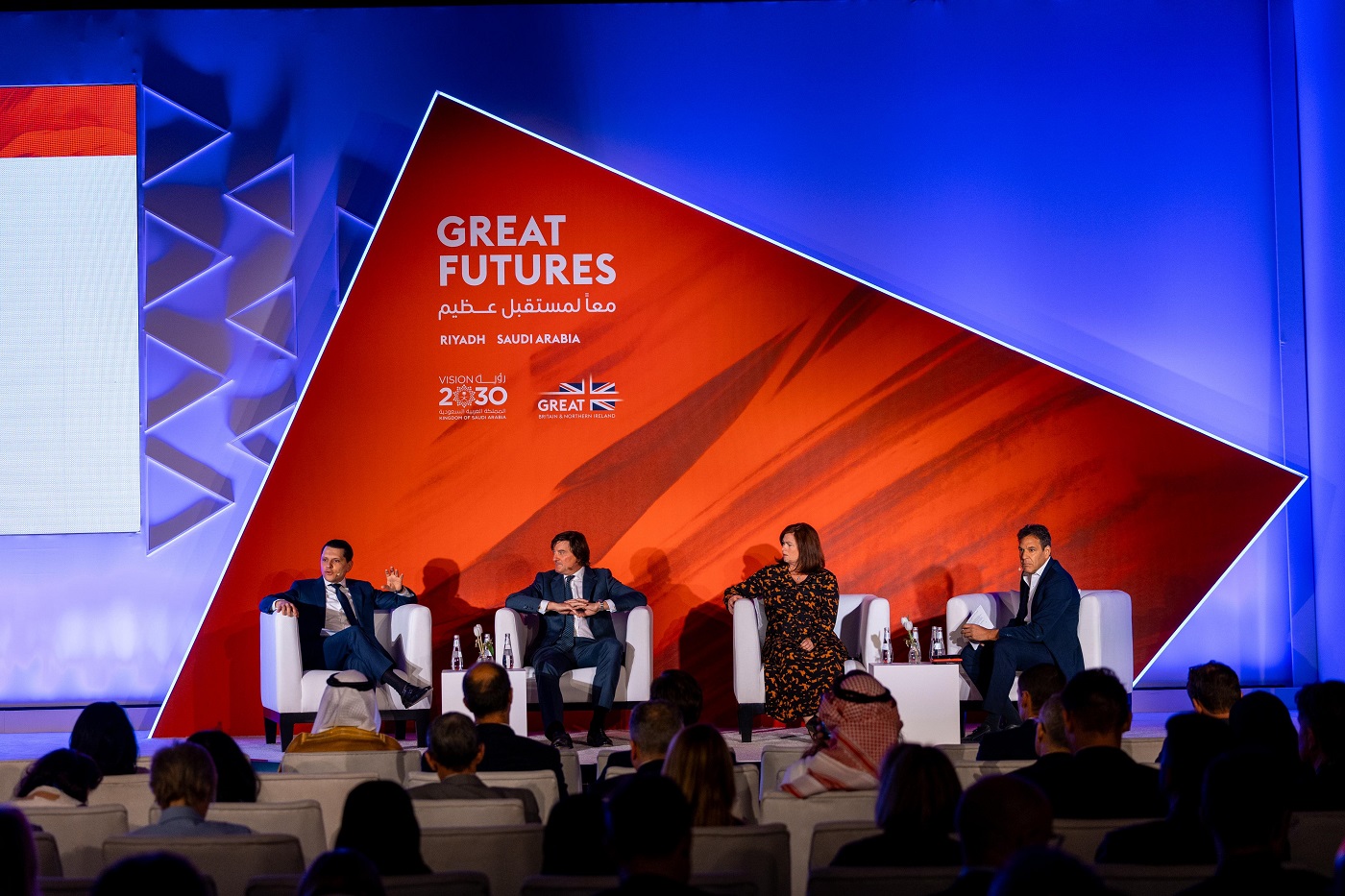 بحضور 2200 مشارك يختتم مؤتمر (GREAT Futures) أعماله بالتأكيد على تعزيز الشراكة السعودية البريطانية